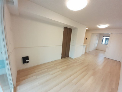 【居間・リビング】 | メゾン　ド　グレース　１ | ゆったり過ごせるリビングです