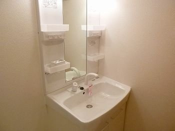 【洗面所】 | ラフレシールあぼしＥ | ゆったりとスペースのある洗面所