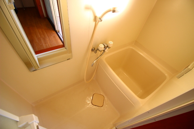 西畑ハイツの浴室