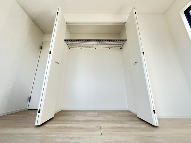 【収納】 | 志木市下宗岡4丁目　新築一戸建住宅　全1棟　(丸井志木店) | 現地（2026年2月）撮影／洋室5.8帖