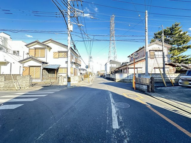 【前面道路含む現地写真】 | 志木市下宗岡4丁目　新築一戸建住宅　全1棟　(丸井志木店) | 現地（2026年2月）撮影／現地見学受付中です
