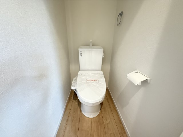 神戸市垂水区馬場通新築戸建のトイレ