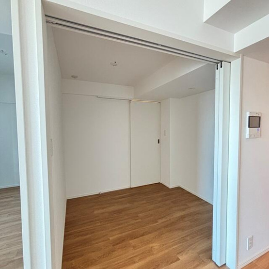 【収納】 | ※写真は同タイプ住戸です。 