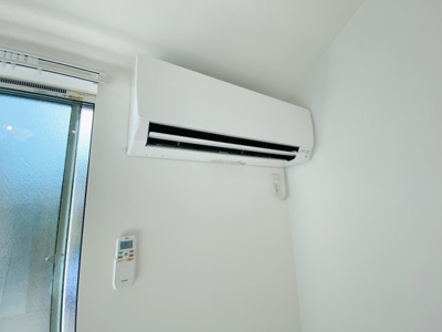 【設備】 | アザーレ・ターコイズ読売ランド前 | エアコン　※同建物ほかのお部屋の写真です。
