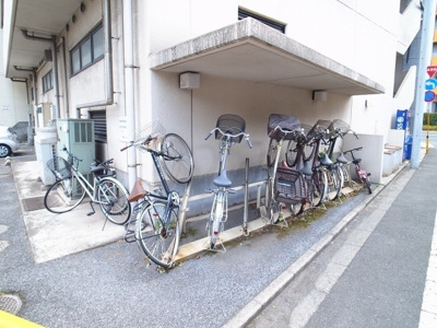【その他共用部分】 | チハヤアネックスビル | キレイに整頓された駐輪スペース☆