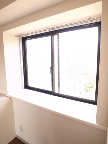 【内装】 | チハヤアネックスビル | あるとテンションがあがる出窓！