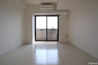 【居間・リビング】 | S-RESIDENCE葵 | ゆったり過ごせる居間です