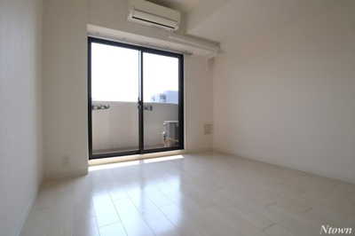 【居間・リビング】 | S-RESIDENCE葵 | ゆったりとした居間です