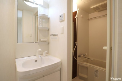 【洗面所】 | S-RESIDENCE葵 | 広い洗面スペース