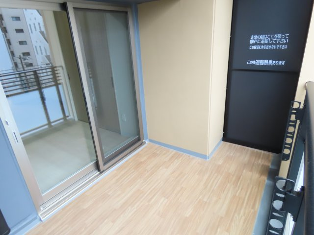 ザ・プレミアム長崎駅前のバルコニー