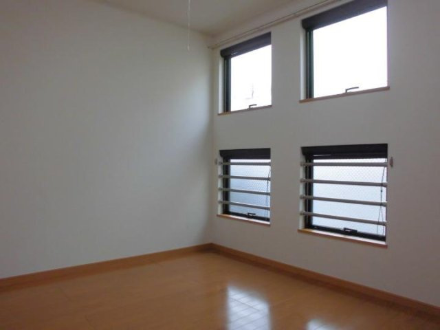 ベルパークＡの内装|明るい室内です