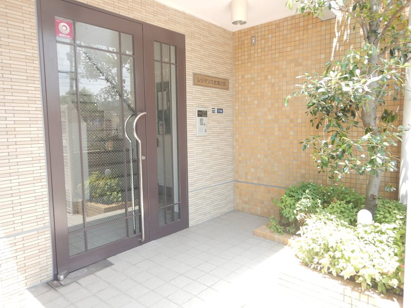 レジデンス武庫之荘のエントランス|毎日通るエントランスはこのようになっています