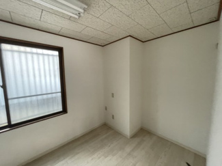 【居間・リビング】 | 金山二丁目一棟店舗事務所