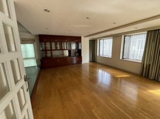 【居間・リビング】 | 金山二丁目一棟店舗事務所