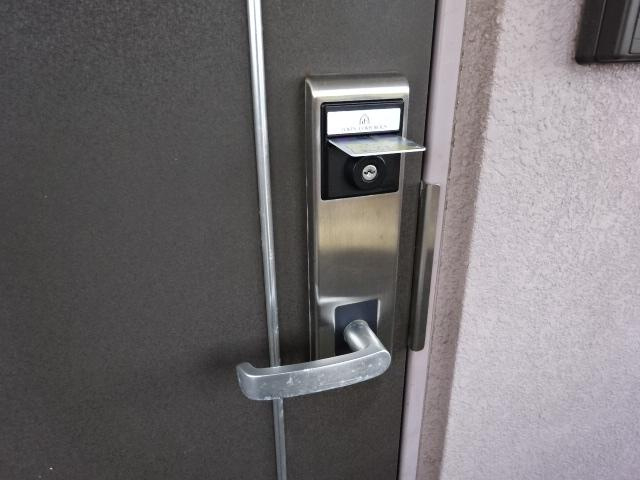 ハッピーハウス津森の設備|玄関カードキー（イメージ）