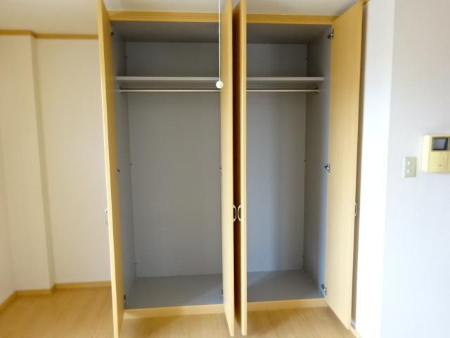 ハッピーハウス津森の収納|リビングクローゼット（イメージ）