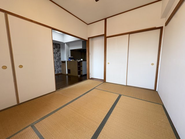 プレステージ明石西の和室