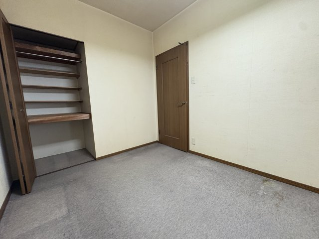 プレステージ明石西の洋室