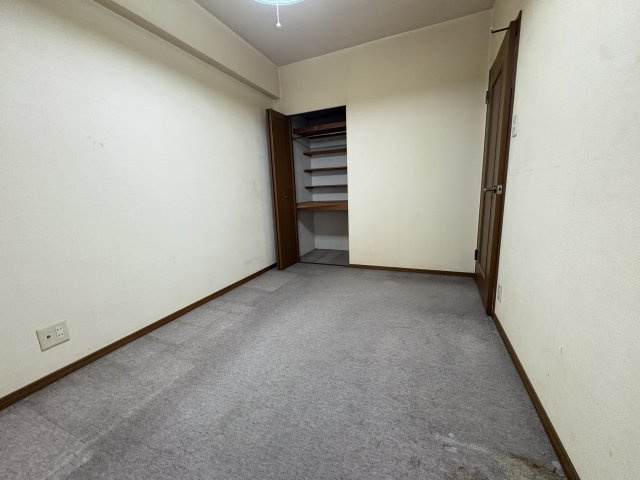 プレステージ明石西の洋室