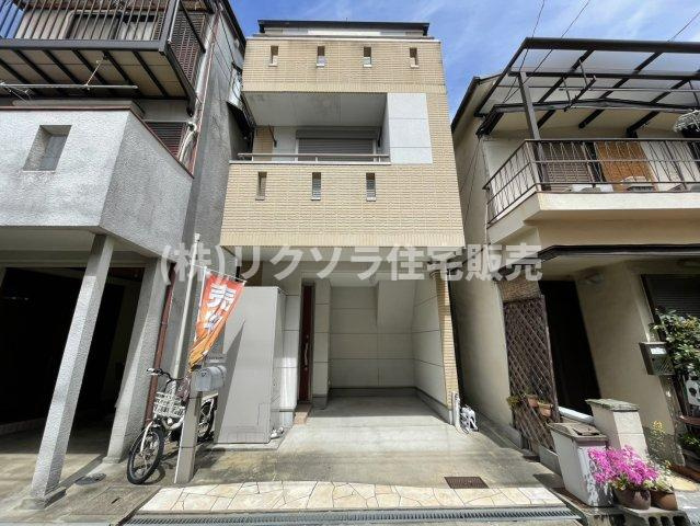 香里南之町　中古一戸建ての外観|新しい生活にいかがでしょうか？外観はお住まいの顔になります。こだわりたいポイントですね。外壁塗装や屋根塗装のご相談も承っております。
■現地内覧・資金計画相談・住宅ローン相談もお問合せ受付中■