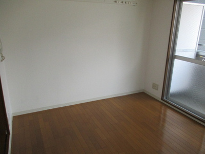 【居間・リビング】 | ハイツシグマⅡ | 明るいお部屋です