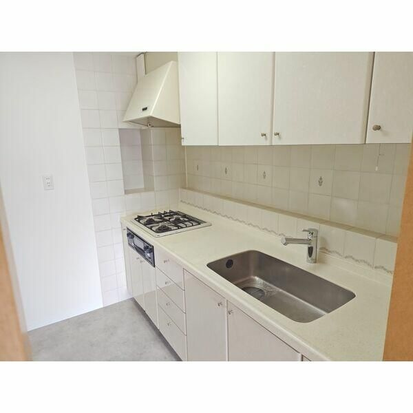 ファミールグラン上杉2丁目のキッチン