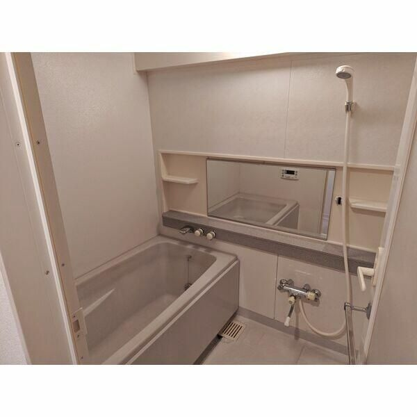 ファミールグラン上杉2丁目の浴室