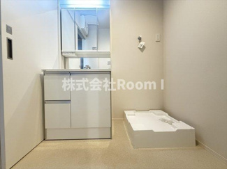 【洗面所】 | Ｂｒａｗｎｙ福島・旭化成ヘーベルメゾンHEBEL HAUS | スペースが確保できる洗面所です