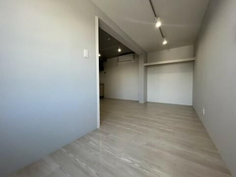 パレス池袋本町の居間・リビング