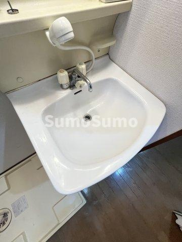 フリーデン若王寺の浴室