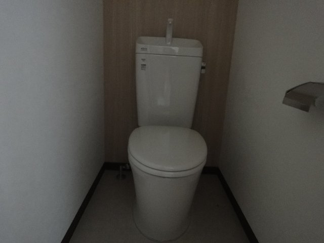 シンプルで使いやすいトイレです