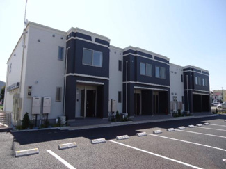 【駐車場】 | ポップ・メゾン | 外観写真（昼）