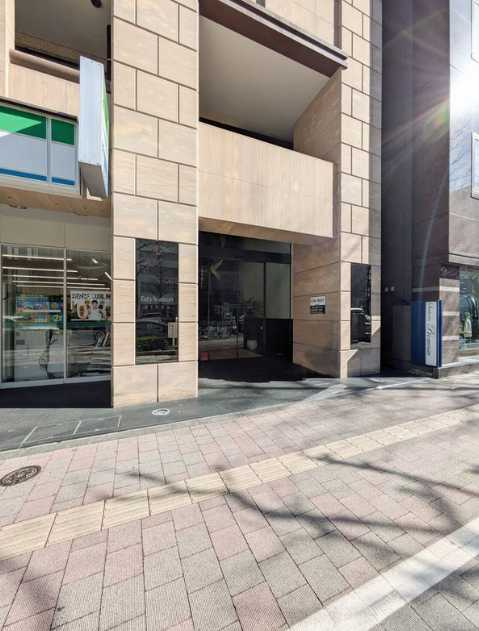 エスティメゾン銀座　駅近　ペット相談　駐車場有のエントランス