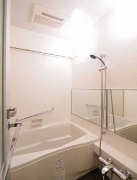 エスティメゾン銀座　駅近　ペット相談　駐車場有の浴室