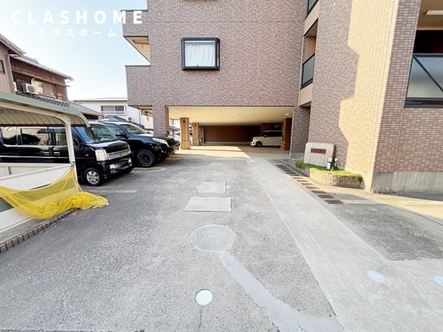 SOLE城山　　 刈谷市近郊の賃貸はクラスホームの駐車場