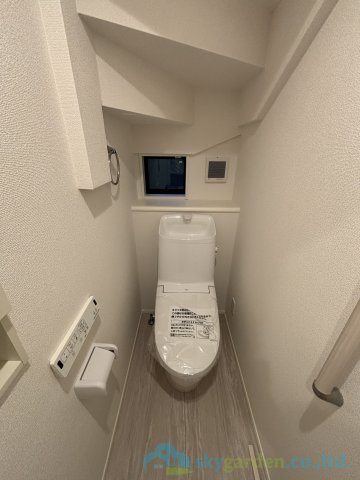 平塚市東中原８期　新築戸建　全3棟3号棟のトイレ