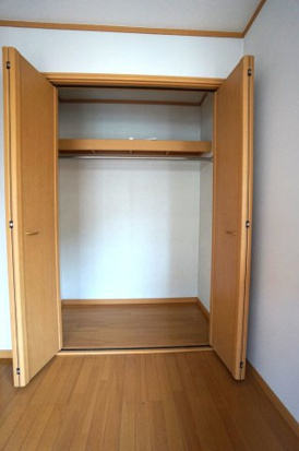 新座市野火止8丁目戸建の収納