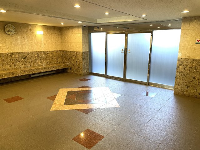 ルピナス北浦和公園のロビー