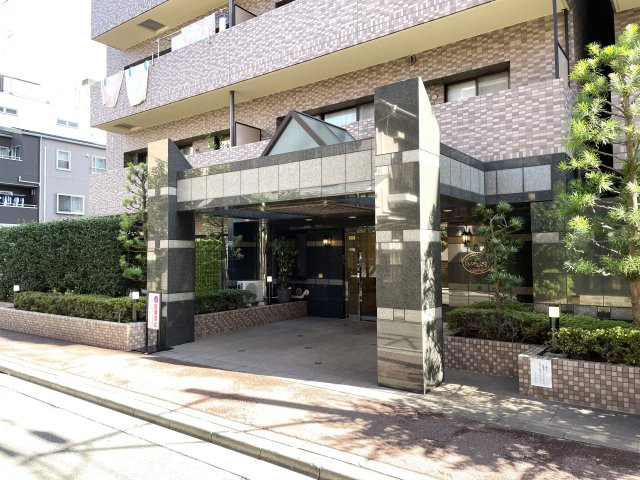 ルピナス北浦和公園のエントランス