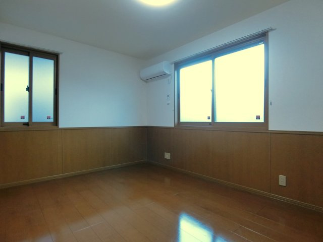 リンデンバウムB棟の洋室|イメージ102号室の写真