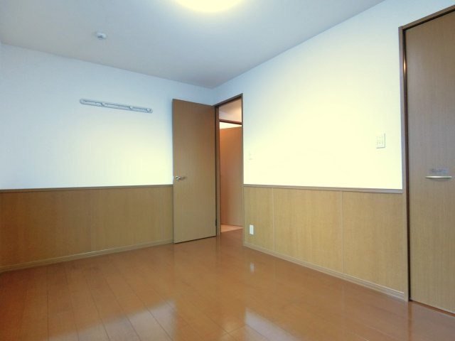 リンデンバウムB棟の洋室|イメージ102号室の写真