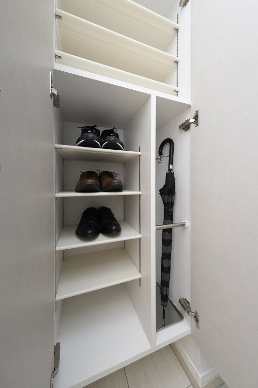 エンクレスト天神WESTの収納|便利な収納スペースです