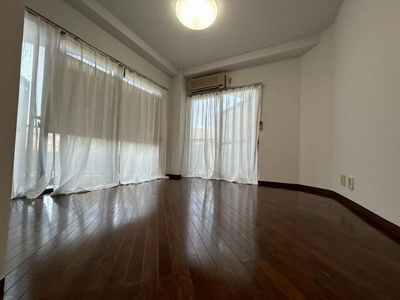 【居間・リビング】 | プレール横浜山手(プレールヨコハマヤマテ)