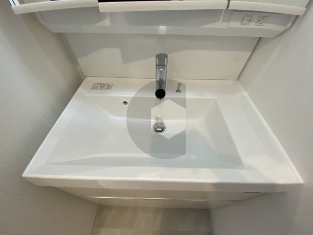 プレジオ森河内ASIANの独立洗面台