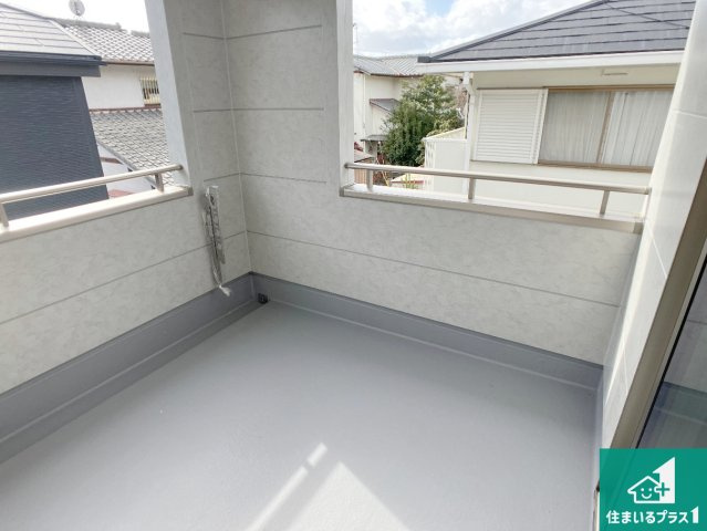 姫路市御立中　第4期　新築一戸建てのバルコニー|ワイドバルコニーは洗濯物を干すスペースが広いのでご家族が多くても安心！