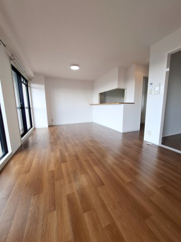 レフィナードの居間・リビング