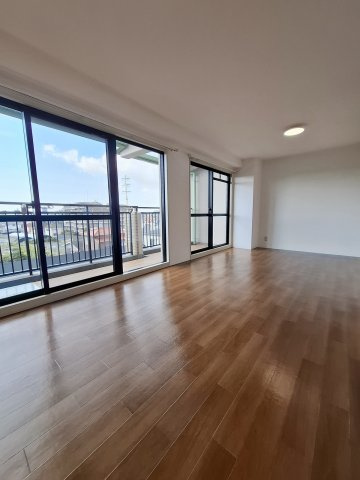 レフィナードの居間・リビング