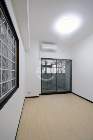 プレジオ東天満の居間・リビング|プレジオ東天満　洋室