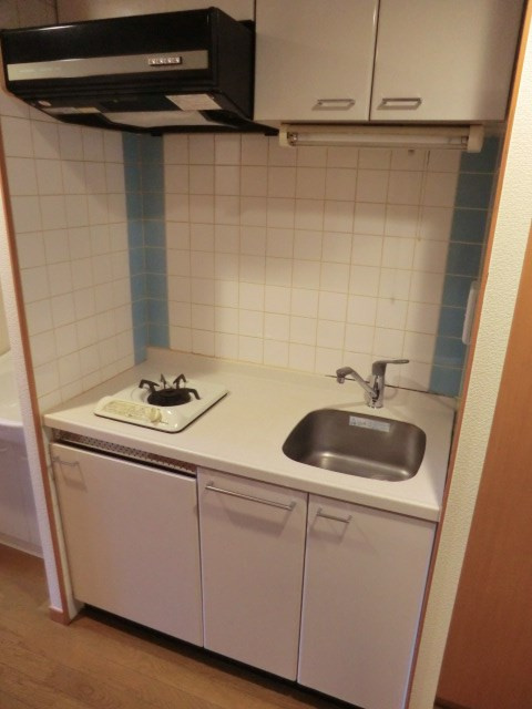 プレサンス神戸裁判所前のキッチン