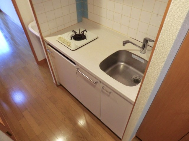 プレサンス神戸裁判所前のキッチン